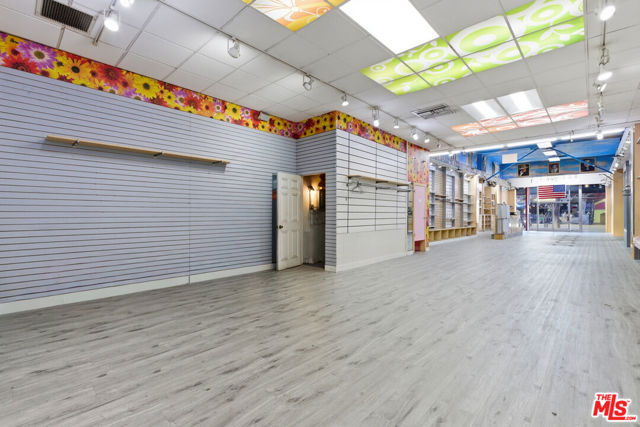  Commercial for Sale in Los Angeles, California