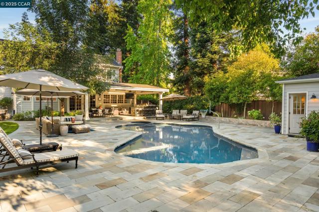 222 Still Creek Rd, Danville CA: https://media.crmls.org/mediaz/51d9dddb-980b-4b4f-a930-052e00cfb8fd.jpg