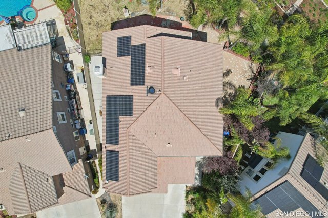 25 Villa Roma, Lake Elsinore CA: https://media.crmls.org/mediaz/51d9f19b-b106-4e29-b4eb-b10abedb53a8.jpg