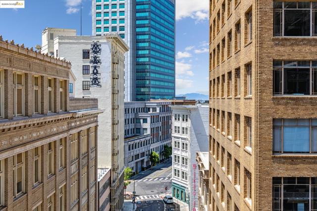1615 Broadway, Oakland CA: https://media.crmls.org/mediaz/51da0383-ca63-4e57-9be0-72f0b0ce5c24.jpg