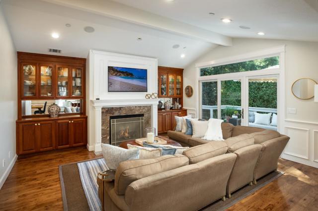 Image 4 of 31 For 63 Ridgecourt