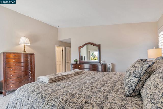 130 Samoa Ct, San Ramon CA: https://media.crmls.org/mediaz/51dc8e82-cf5d-47e9-857d-1662798212b4.jpg