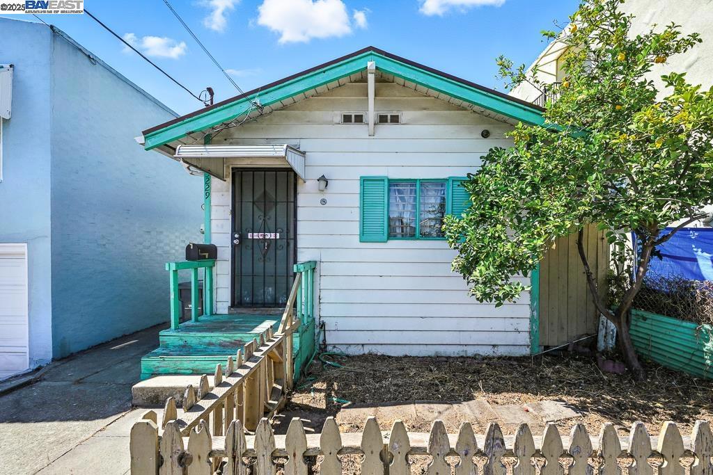 3229 Star Ave