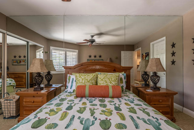 39432 Narcissus Way, Palm Desert CA: https://media.crmls.org/mediaz/51dd5d5d-84a3-4deb-ac54-f46f9af16d30.jpg