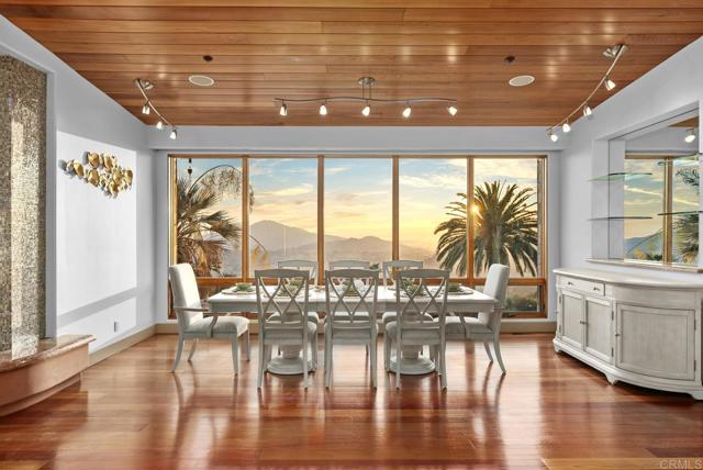 Image 50 of 75 For 14949 Presilla Dr