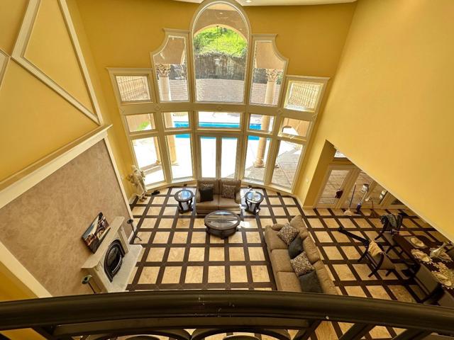 734 Bridle Ridge Court, Fairfield CA: https://media.crmls.org/mediaz/51de5c79-0dae-48c1-bcbf-96af9d6d7701.jpg