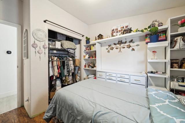 402 63Rd Street, San Diego CA: https://media.crmls.org/mediaz/51de9e04-dfa9-4e6a-b39e-bcbdf7a780a5.jpg