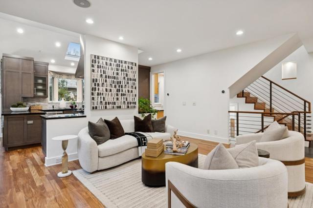 Image 18 of 43 For 1045 College Avenue