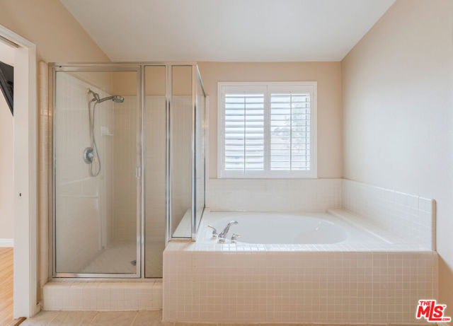 2320 Leggett Lane, Fullerton CA: https://media.crmls.org/mediaz/51e19163-919a-4505-857b-9caa254f7480.jpg