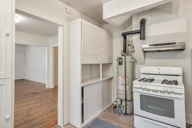 141 Clinton Street, Redwood City CA: https://media.crmls.org/mediaz/51e23d8b-ea2b-4342-a4ae-8e7a9bb4581e.jpg