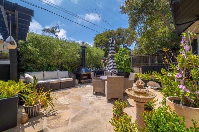 630 Terry Street, Monterey CA: https://media.crmls.org/mediaz/51e24d49-dab5-4388-9989-1c1dfcc8ceea.jpg