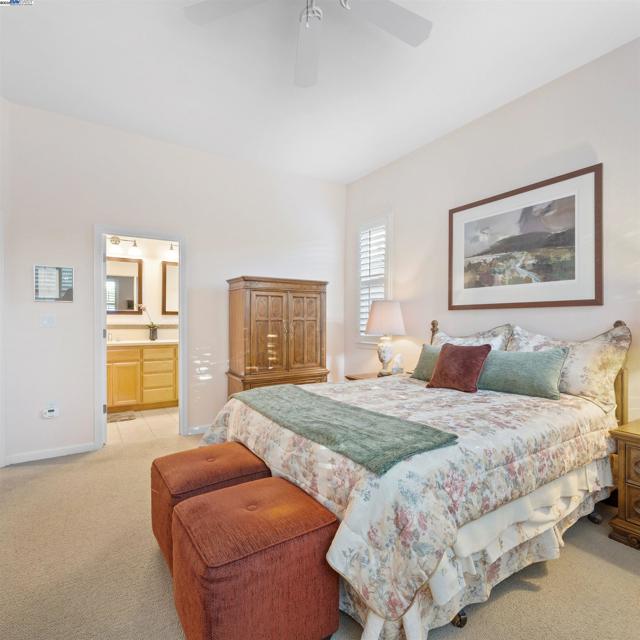 443 Collis St, Brentwood CA: https://media.crmls.org/mediaz/51e2e808-e90c-40e4-bfa2-278b3844b3ff.jpg