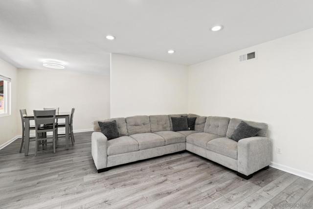10794 Jeanne Ter, Santee CA: https://media.crmls.org/mediaz/51e30a6e-e6a5-4794-aff6-780df9d132ab.jpg