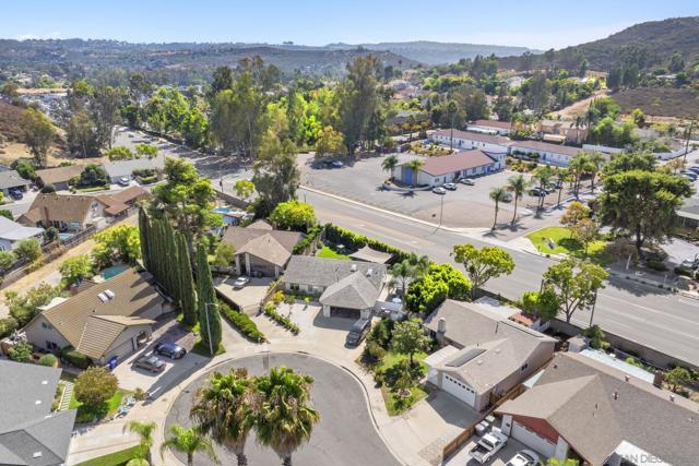 13250 Powers Ct, Poway CA: https://media.crmls.org/mediaz/51e34585-a5e2-4fa7-abc2-1e9bbc24a285.jpg