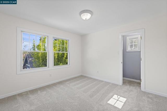 3505 Euclid Ave, Concord CA: https://media.crmls.org/mediaz/51e3e274-dc60-48ff-98fa-59a2d01625a4.jpg