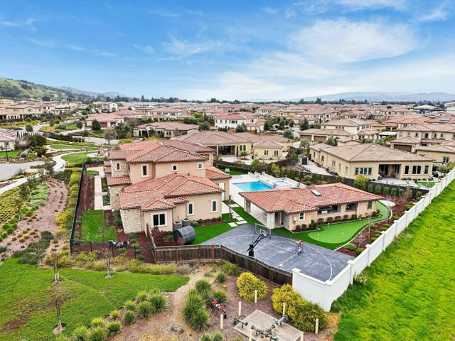 18735 Corte Paterna, Morgan Hill CA: https://media.crmls.org/mediaz/51e444d8-4289-4966-93aa-368af02b9916.jpg