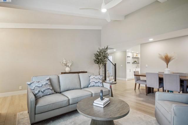 5169 Lillian Ct, Livermore CA: https://media.crmls.org/mediaz/51e4c5bd-c6a0-4b2a-963b-820e5f8696ff.jpg
