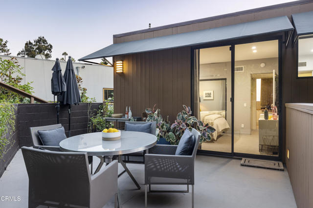 2266 Panorama Terrace, Los Angeles CA: https://media.crmls.org/mediaz/51e4f51b-c49f-455f-add9-23263fa67c0c.jpg