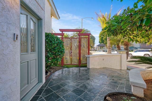 Detail Gallery Image 4 of 44 For 2438 Ocean St, Carlsbad,  CA 92008 - 3 Beds | 2/1 Baths