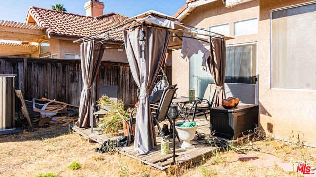 16850 Via Lunado, Moreno Valley CA: https://media.crmls.org/mediaz/51e5916d-42d8-48a7-9e34-4b201af83357.jpg