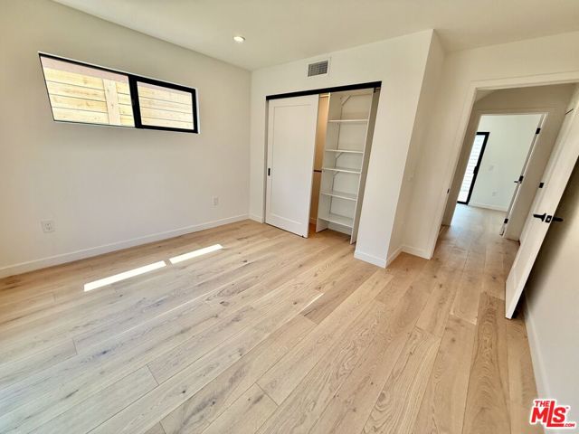 2427 Shoredale Avenue, Los Angeles CA: https://media.crmls.org/mediaz/51e59d17-8a3a-4761-8a4f-9f4c3da13c46.jpg