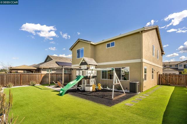 9603 Del Seis Dr, Sacramento CA: https://media.crmls.org/mediaz/51e6ffd3-d21f-4dbb-b709-b4cce4ba6ec8.jpg