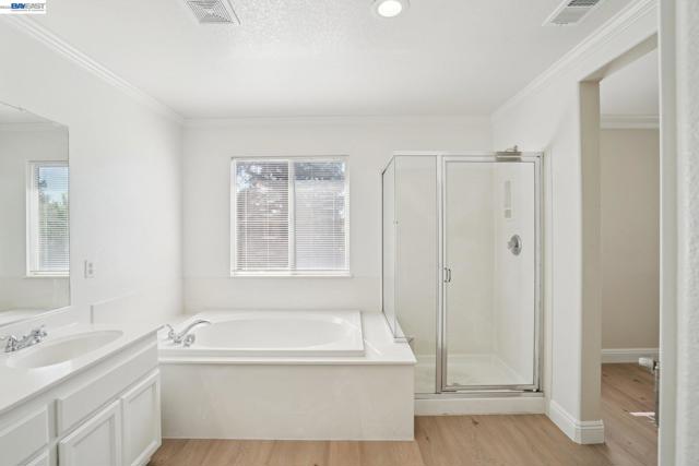 4902 Alterra Way, Sacramento CA: https://media.crmls.org/mediaz/51e70b7f-6cc4-443e-bbfb-2021b3469f96.jpg