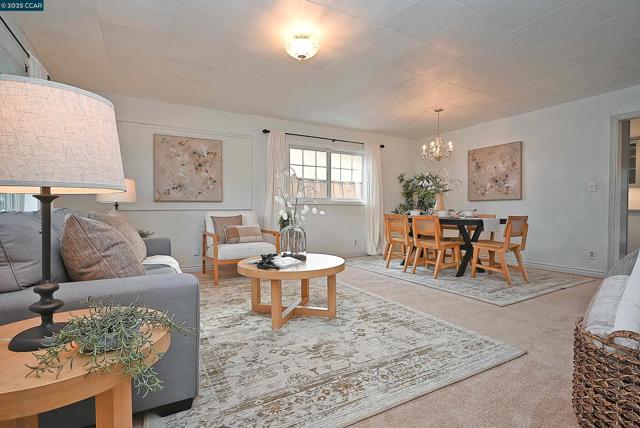 1677 6Th St, Concord CA: https://media.crmls.org/mediaz/51e963ce-4157-402e-9d88-b7ed35dfaf04.jpg