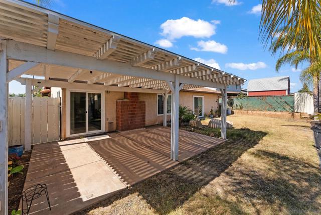 9209 Les Rd, Santee CA: https://media.crmls.org/mediaz/51e9e140-761e-477b-89c0-ea7fdea1c32e.jpg