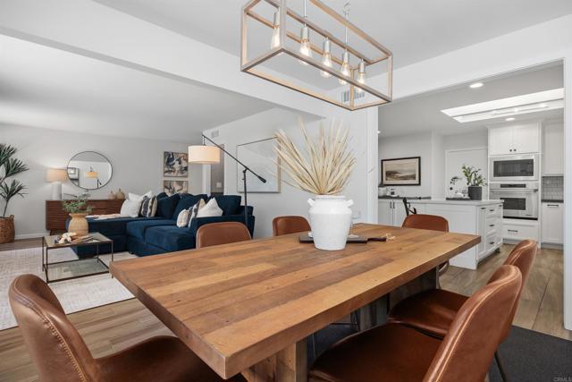 155 Mexicali Court, Solana Beach CA: https://media.crmls.org/mediaz/51ea461a-cadf-4883-96be-d53d33ef6d4c.jpg