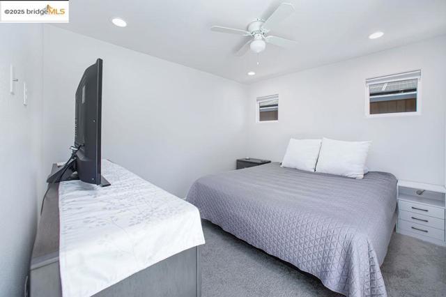 4585 Summer St, Olivehurst CA: https://media.crmls.org/mediaz/51ec76c3-3f67-45f4-8c9d-0c2afc8c8d97.jpg