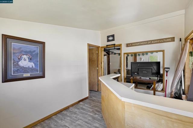 2266 E Main Street, Quincy CA: https://media.crmls.org/mediaz/51ec8c0d-b2e8-4f0b-8bd8-934b8e15cf8a.jpg