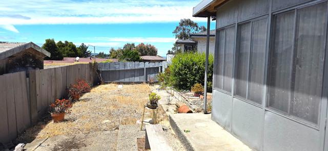 1605 Marietta Street, Seaside CA: https://media.crmls.org/mediaz/51ec9728-fea5-486a-8c2f-19dbea2eb4f6.jpg