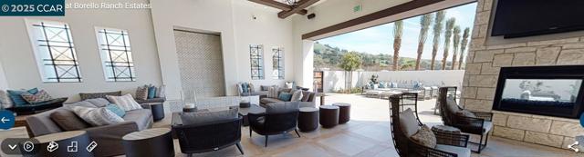 18651 Corte Obispo, Morgan Hill CA: https://media.crmls.org/mediaz/51ecd588-d4f4-4dcf-a09b-96efc9aab529.jpg