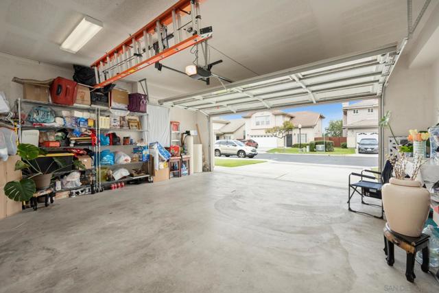 4111 Massachusetts Ave, La Mesa CA: https://media.crmls.org/mediaz/51ed4ff9-0c10-4870-b9cc-47f2b76247ec.jpg