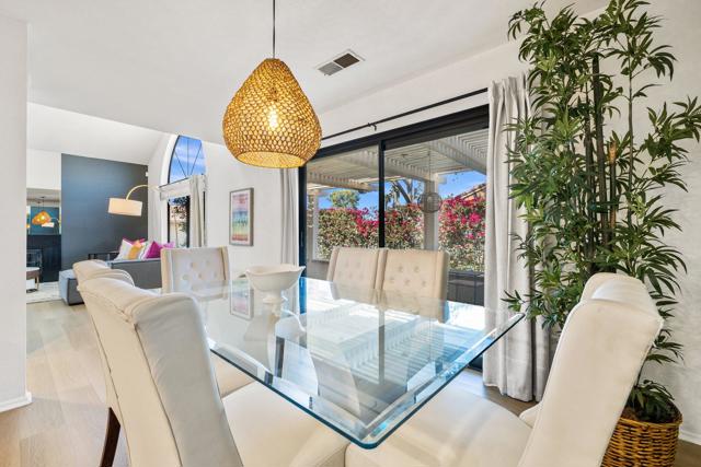 76892 Joetta Place, Palm Desert CA: https://media.crmls.org/mediaz/51ee0baa-92e0-4498-8f1a-6fa376b3ee46.jpg