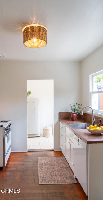 Detail Gallery Image 11 of 23 For 11 Portola Ln, Santa Barbara,  CA 93105 - 3 Beds | 2 Baths