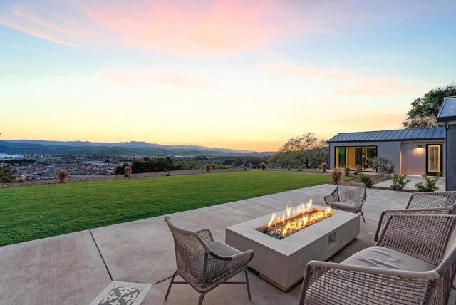 18290 Cochrane Road, Morgan Hill CA: https://media.crmls.org/mediaz/51eeb161-928a-4681-9d09-906e5448b9aa.jpg