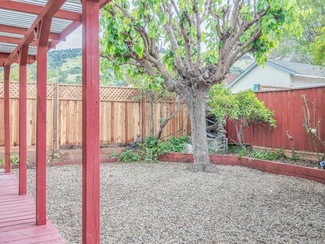 6281 Mountford Drive, San Jose CA: https://media.crmls.org/mediaz/51eeecaa-dcd5-4f28-91a8-6c96ab216fd1.jpg
