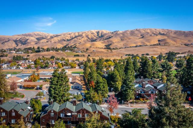 281 Hackamore, Fremont CA: https://media.crmls.org/mediaz/51ef227c-d629-4f2e-bbef-8022f8d0a456.jpg