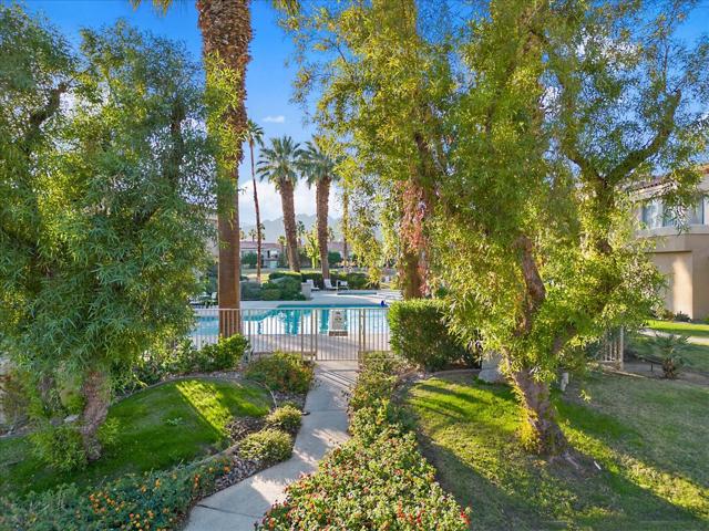 55331 Winged Foot, La Quinta CA: https://media.crmls.org/mediaz/51effc4b-a40b-4b13-984b-34c9ace16c70.jpg