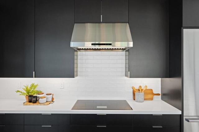 2160 Menalto Avenue, Menlo Park CA: https://media.crmls.org/mediaz/51f0443a-61d3-4021-9424-e537c115052d.jpg