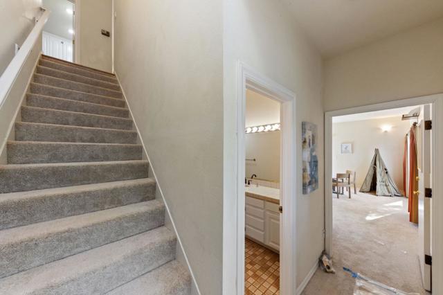 1035 Macadamia Drive, Hillsborough CA: https://media.crmls.org/mediaz/51f14b6f-c7a0-4def-b3f7-258209514019.jpg