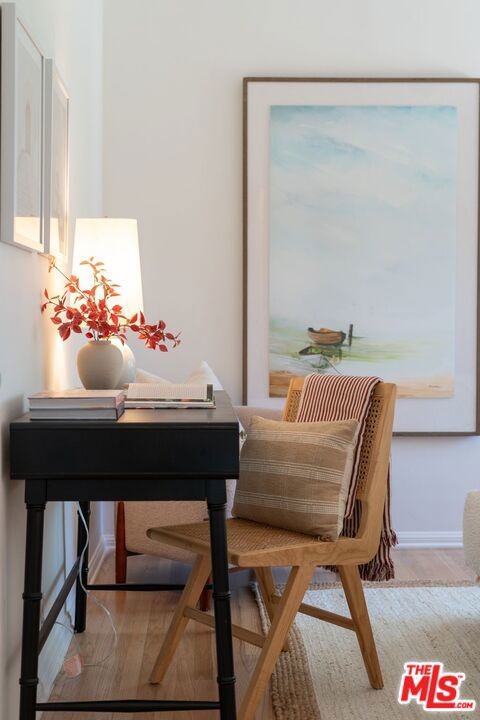 4148 Mentone Avenue, Culver City CA: https://media.crmls.org/mediaz/51f17f8f-5deb-4ab6-97a5-28f905d4aba1.jpg