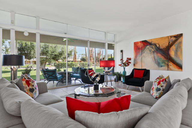 Image 4 of 44 For 72351 Willow Street 1309