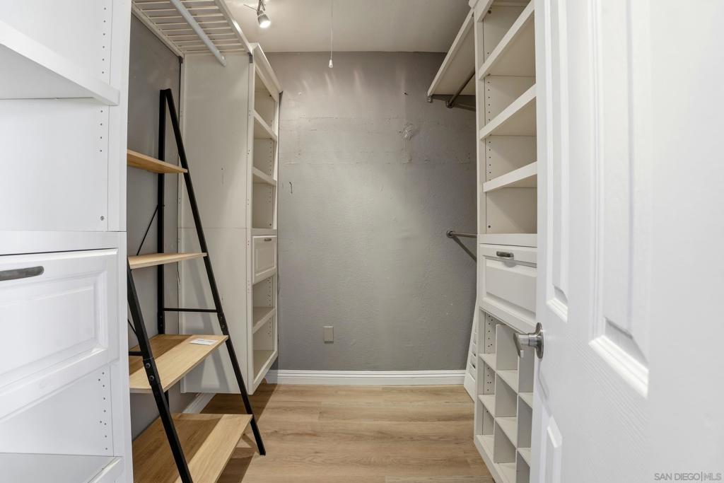 3922 Albatross Street - photo 15
