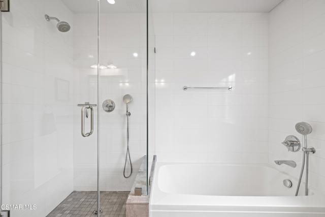 1581 Covington Avenue, Westlake Village CA: https://media.crmls.org/mediaz/51f47695-fdf0-4fbb-b19a-4e8448e1c174.jpg