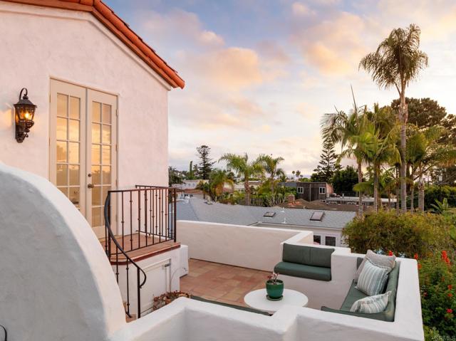 Detail Gallery Image 28 of 47 For 654 Bonair Pl, La Jolla,  CA 92037 - 5 Beds | 4 Baths