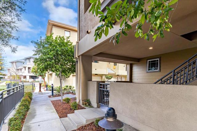 1113 Trinity Lane, Palo Alto CA: https://media.crmls.org/mediaz/51f4c412-1b6b-4d63-aa30-08cb841a19d3.jpg
