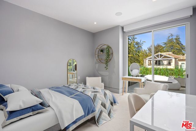 1410 Georgina Avenue, Santa Monica CA: https://media.crmls.org/mediaz/51f529f0-49af-423b-9b30-45ddab58898a.jpg